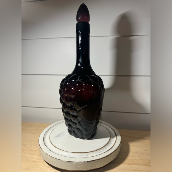 Vintage (Empoli?) Amethyst Grape Glass Decanter - Picture 2 of 6